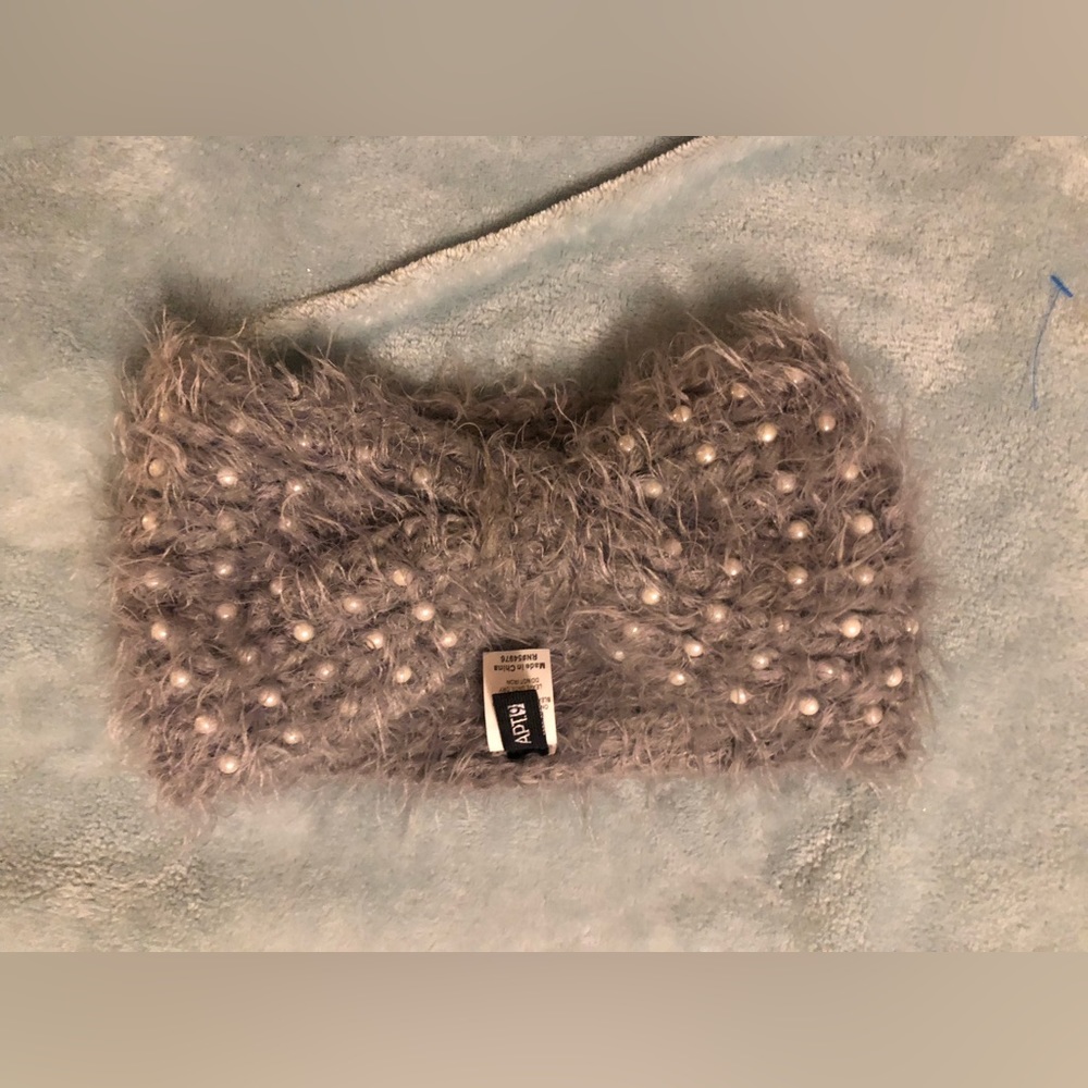 Winter warmer headband with Bow and pearls